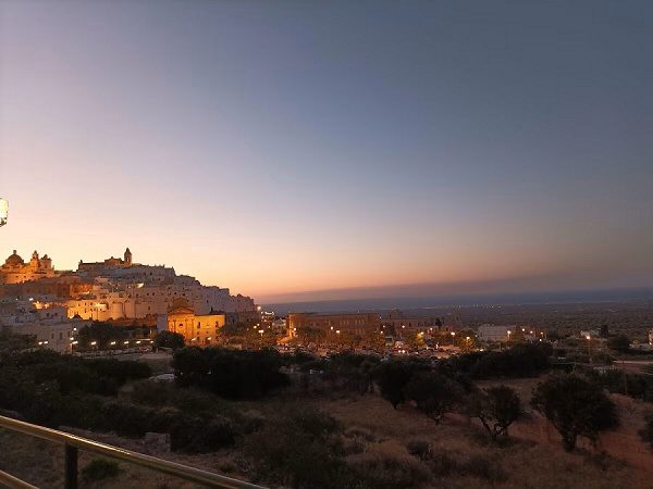 Altstadt Ostuni im abendlichen Charme