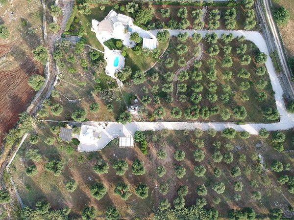 Luftbild mit Trulli
