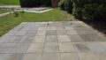 großzügige Terrasse mit Gartenlaube
